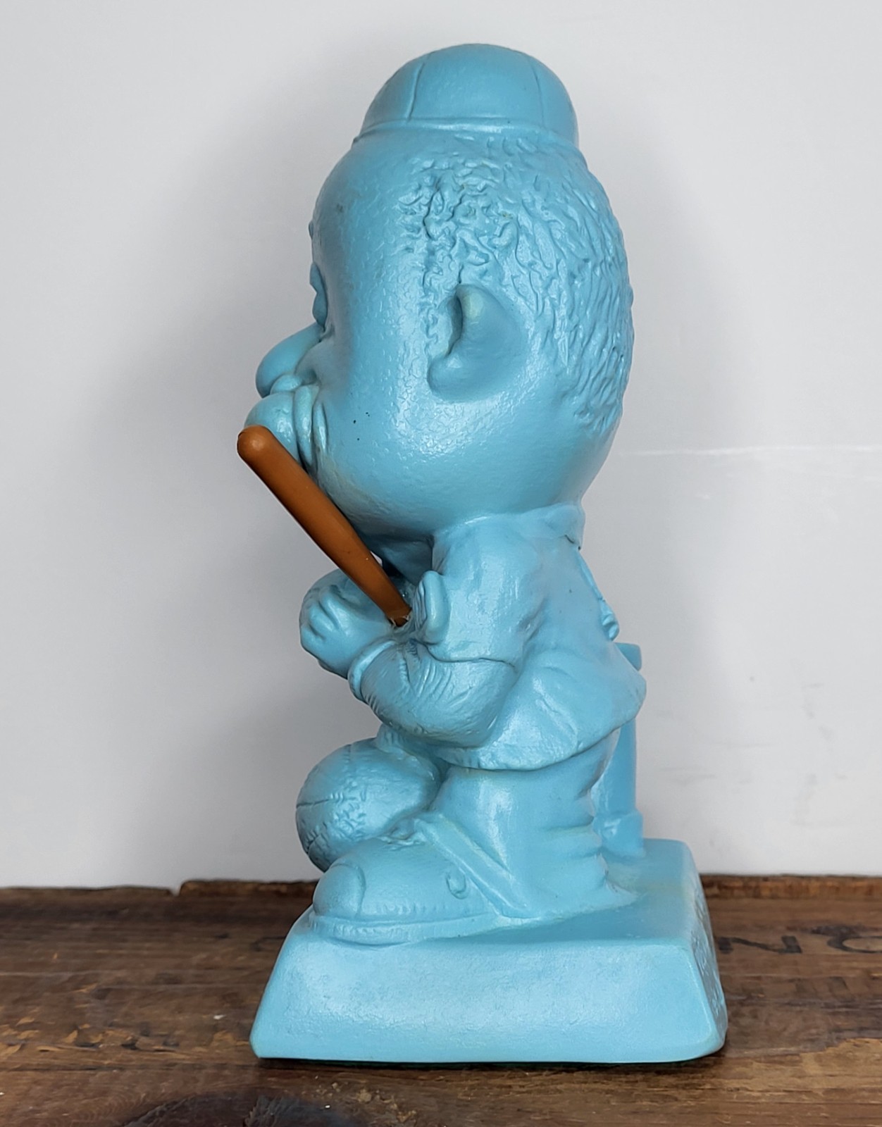 Vintage 1971 R. & W. Berries Blue Sillisculpt #9025 “World’s Greatest Athlete”