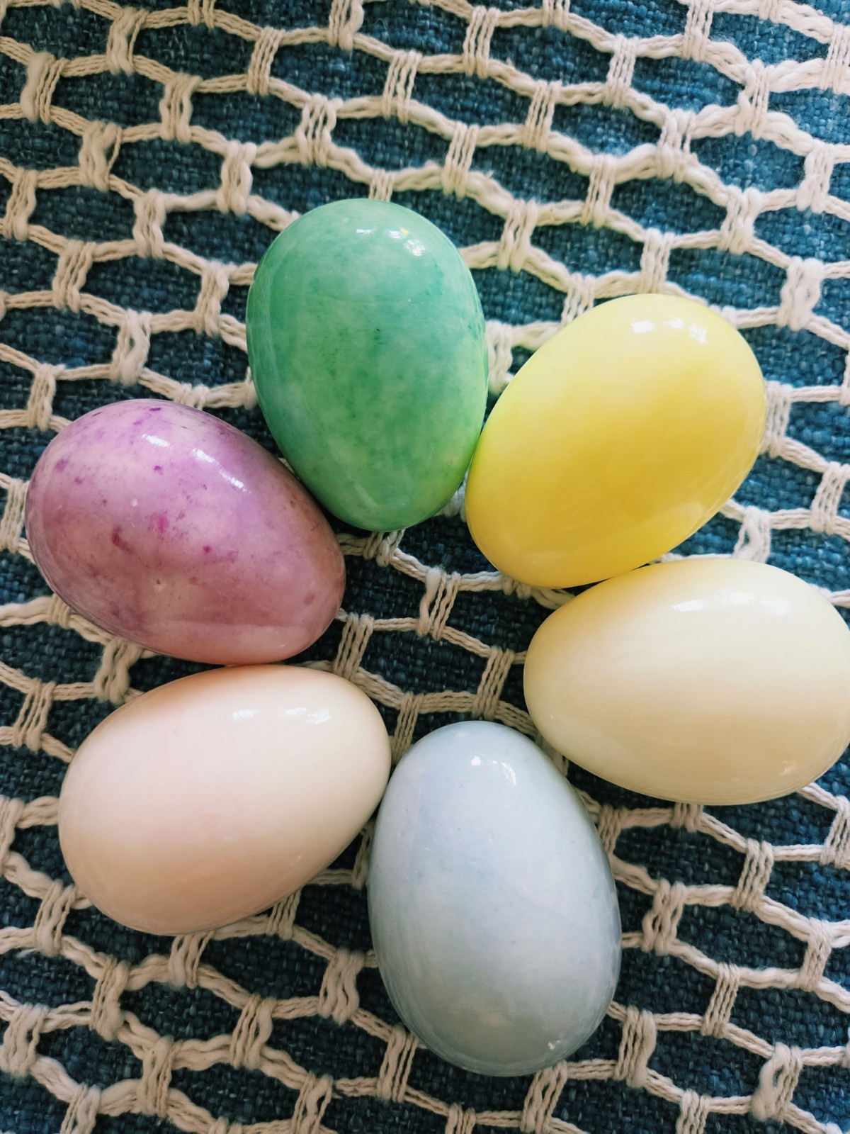 Tuscany Italy Set of 6 Hand Carved Alabaster Eggs New in Box Pastel Colors