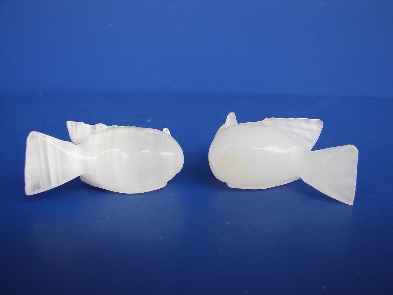 Vintage Set of 2 Birds Doves of Carved White Stone Quartz Figurines