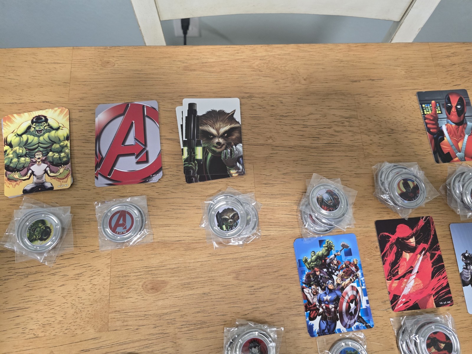 Lot of 99 Marvel Hubsnaps and 50 Cards – Some Rare & Super Rare Please Read
