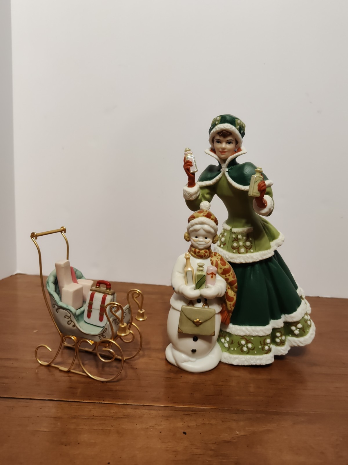 Vintage 2003 Avon Mrs. Albee Award Christmas Porcelain Figurine, & Sleigh