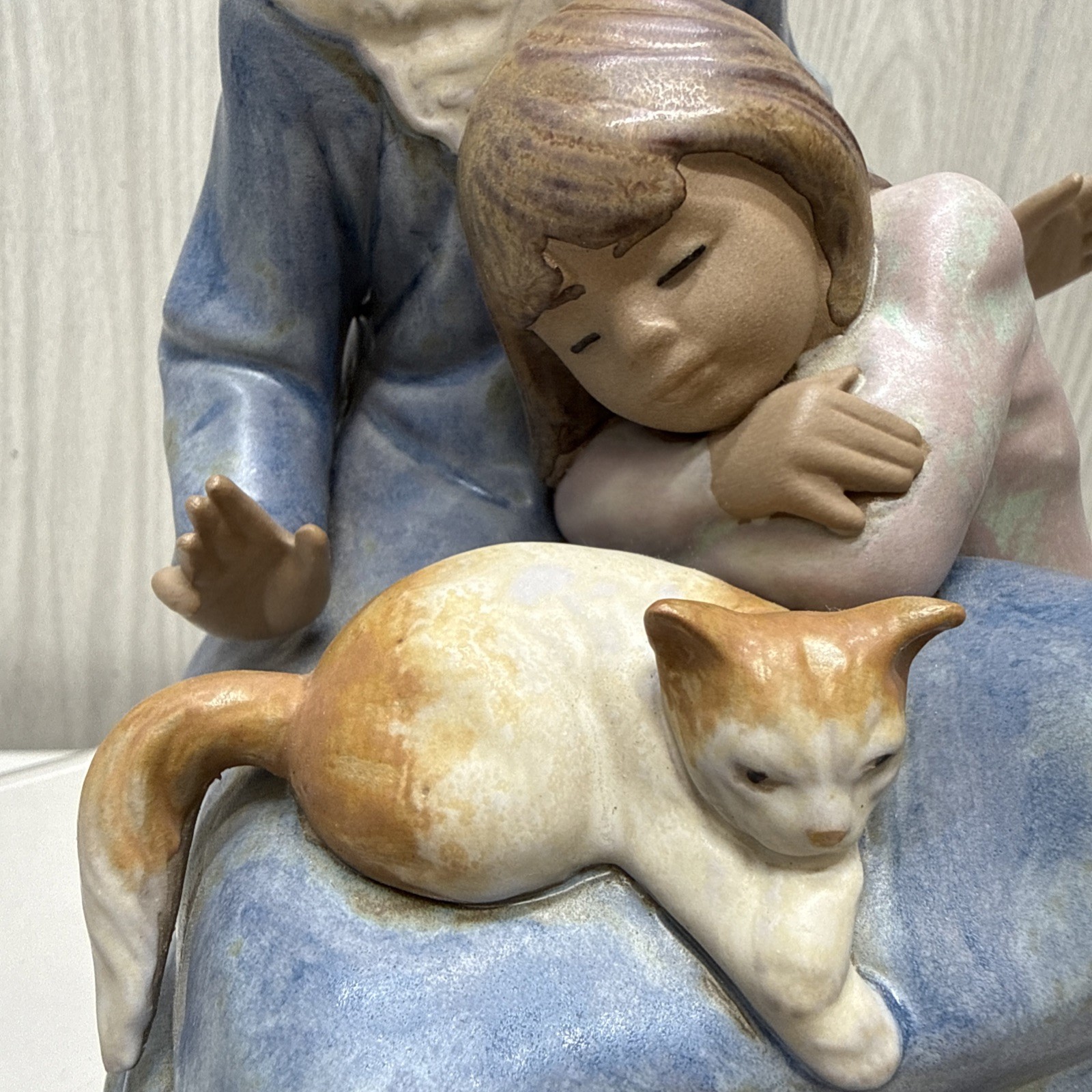 Lladro 12261 Little Sister Retired Mint Condition w/ Box