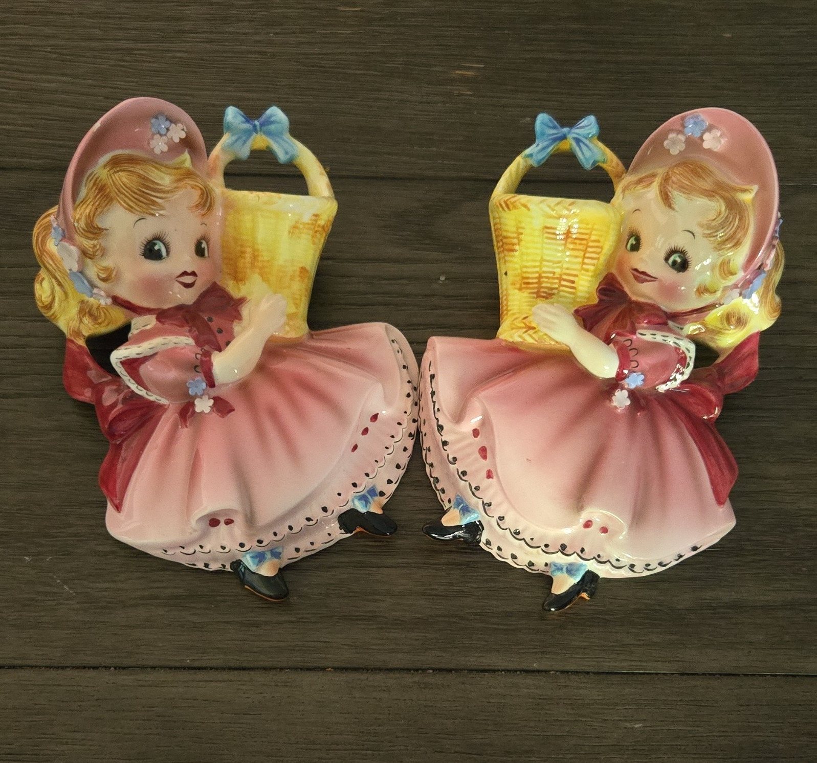VTG geo Z Lefton Originals 1958 “Dainty Miss” Hanging Wall Pocket Vase Set