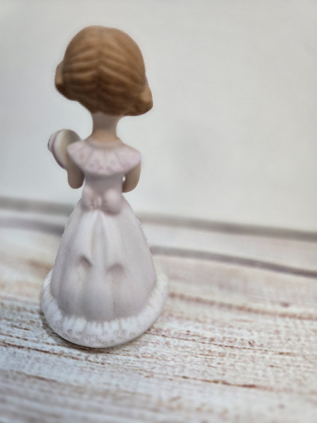 ENESCO Growing Up Birthday Girls Porcelain Figurine Age 5 Brunette Hair Tag box