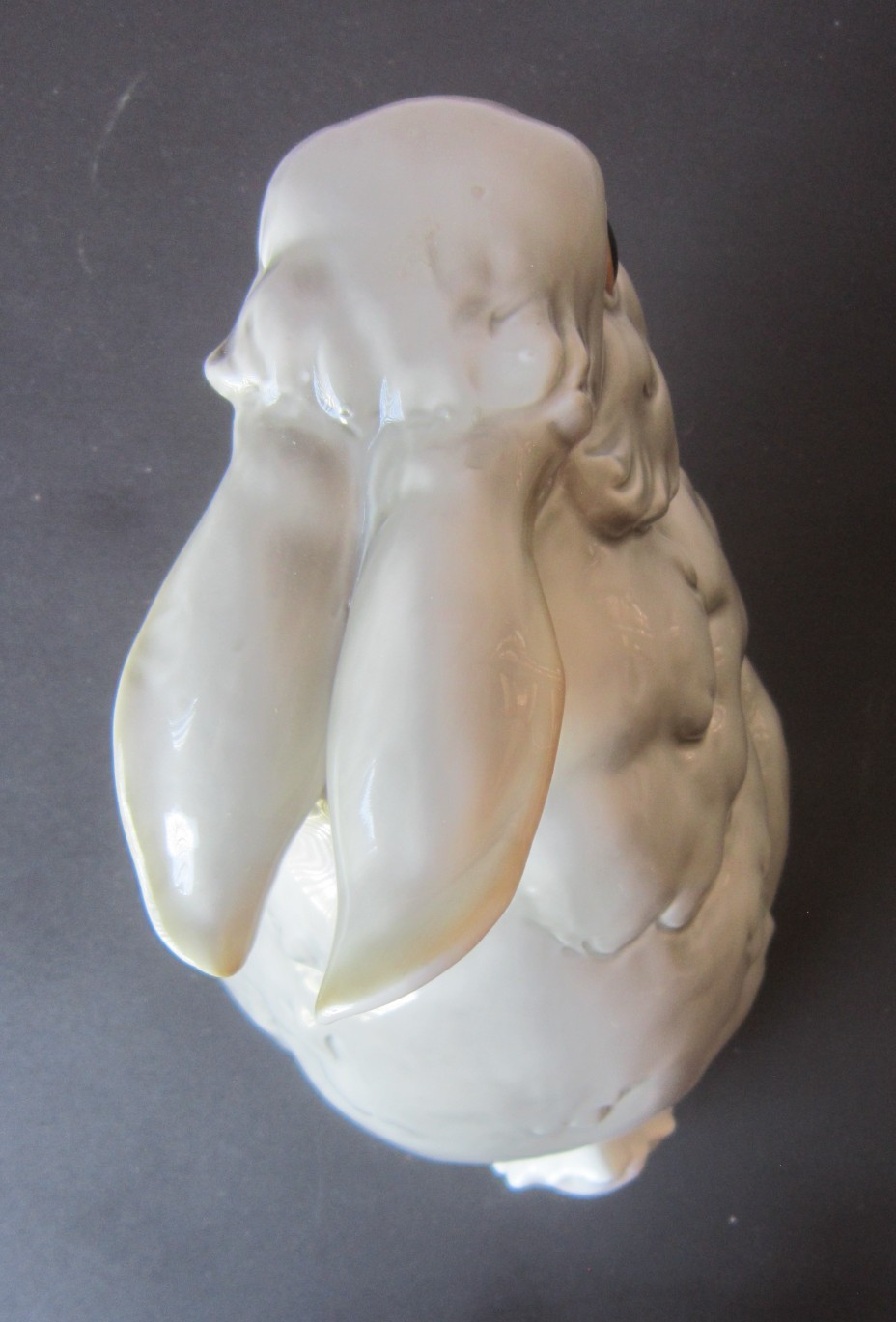 New! 8″ Light gray PORCELAIN BUNNY FIGURINE Model #A2004 Rabbit statue Decor