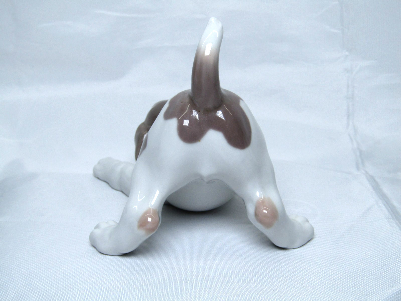 Lladro Playful Puppy Beagle 1070 Porcelain Figurine Glossy Retired Signed VTG