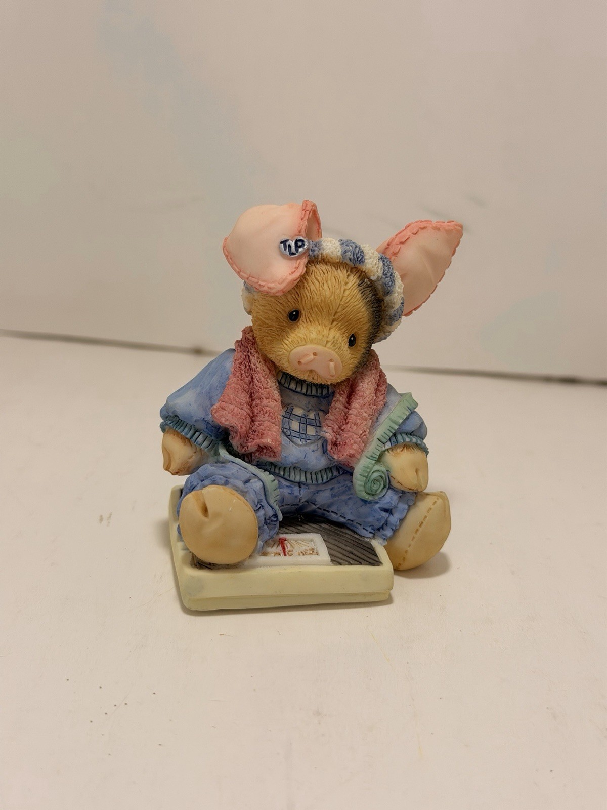 Enesco 1994 This Little Piggy “This Little Piggy Had None’ 124559 Figurine