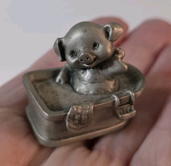 Hallmark Little Gallery Fine Pewter Piglet In Bathtub Figurine 1977 Miniature