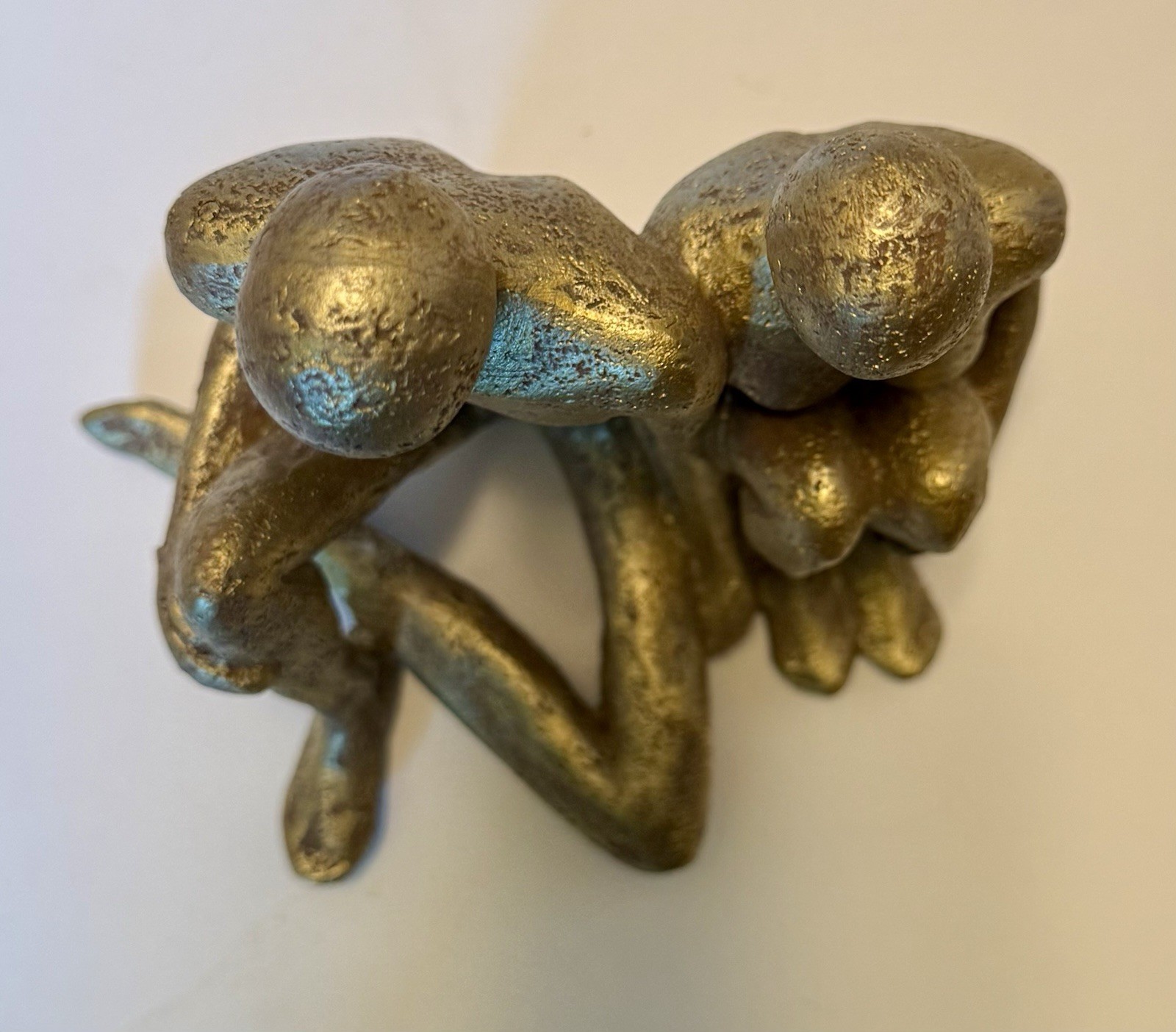 Seated Nude Figural Couple VTG Elegant Decor Gold Toned Resin Abstract Art 8 in.
