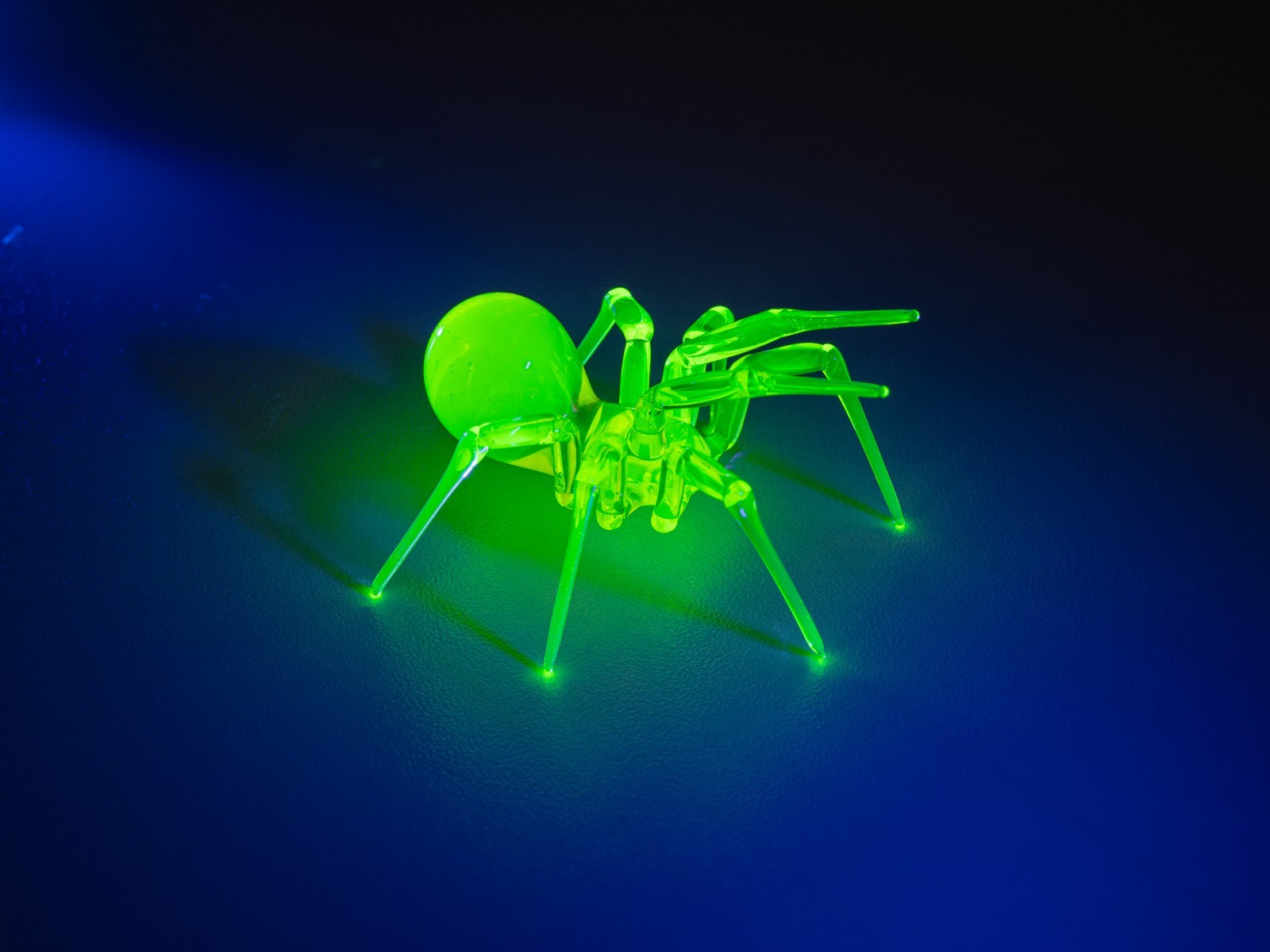 Uranium glass spider sculpture glowing green figurine Murano glass spider art