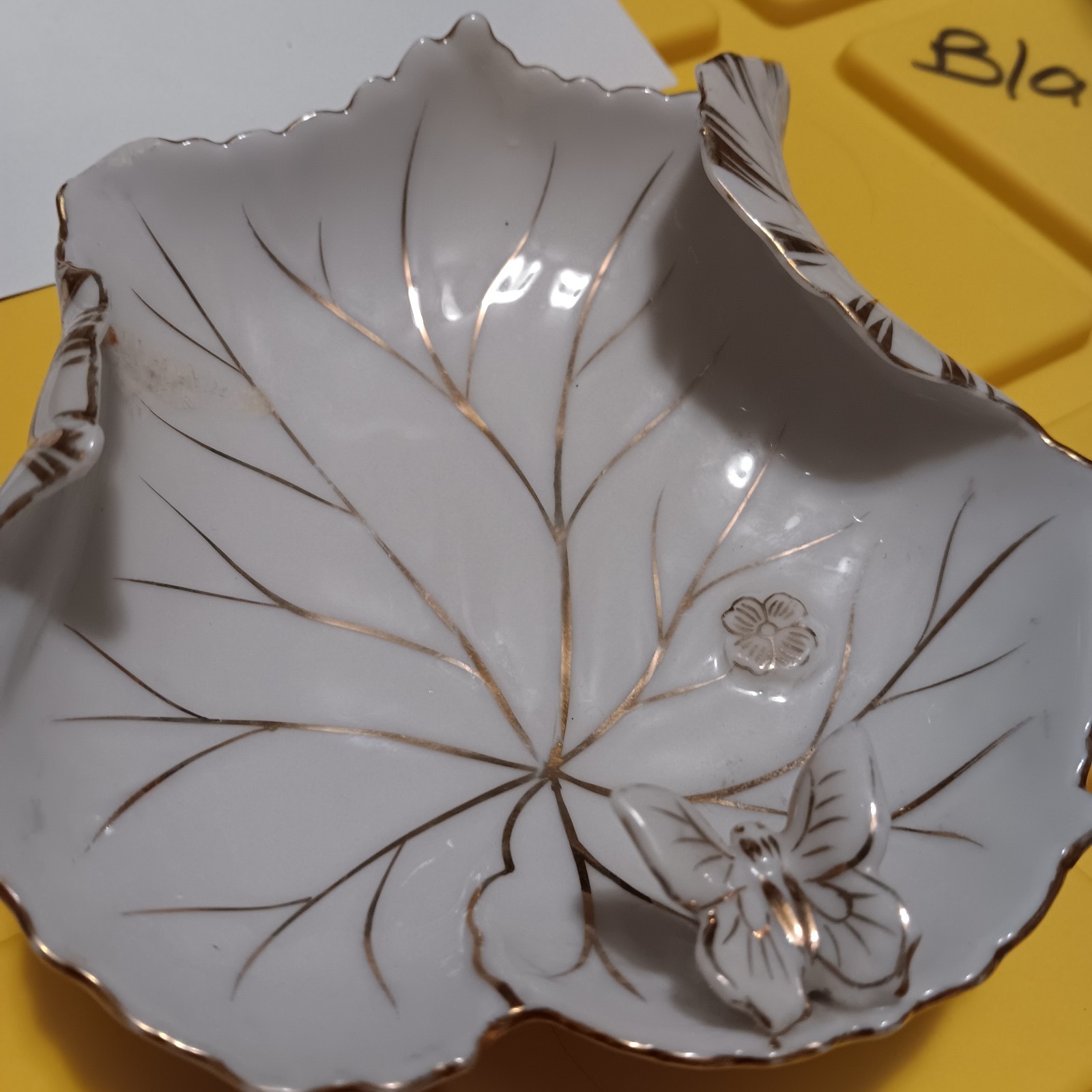 Andrea by Sadek Leaf Shaped Candy/Trinket Dish Porcelain Hand Painted White…