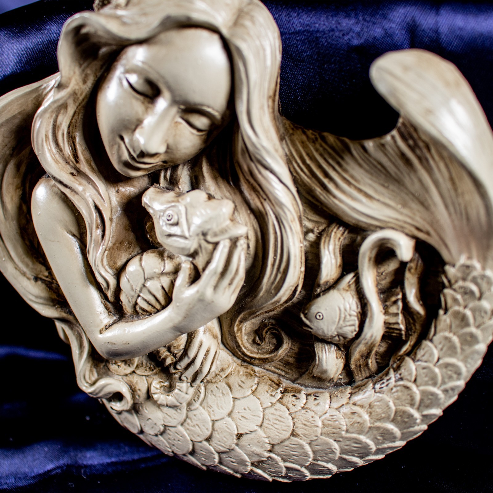 Vintage Oceana Mermaid Seahorse Fish Stone Cast Wall Plaque 5.5″L x 5″W