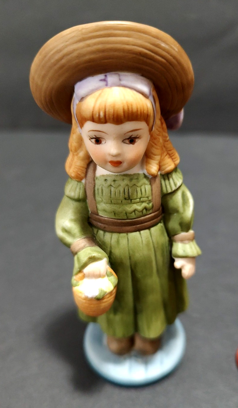Vtg Pair of Porcelain Boy Girl Figurines Giordano Italy and Occupied Japan 4.50″