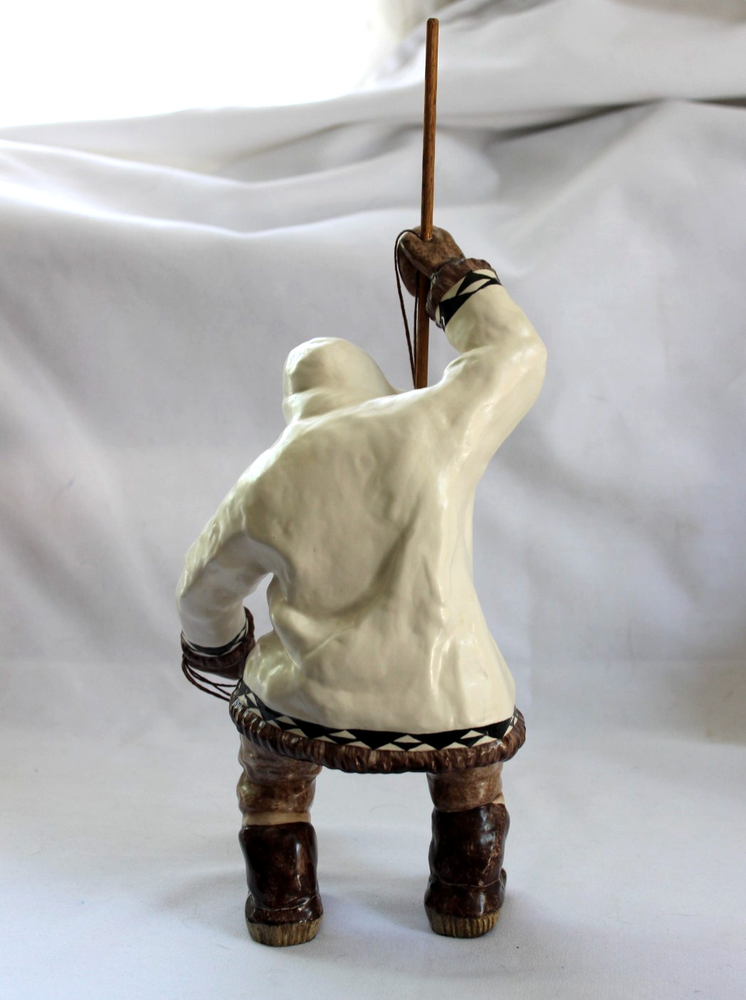 C. Alan Johnson Alaska Inuit Man Hunter Rope/Spear Ceramic Figurine ©1962 AK16