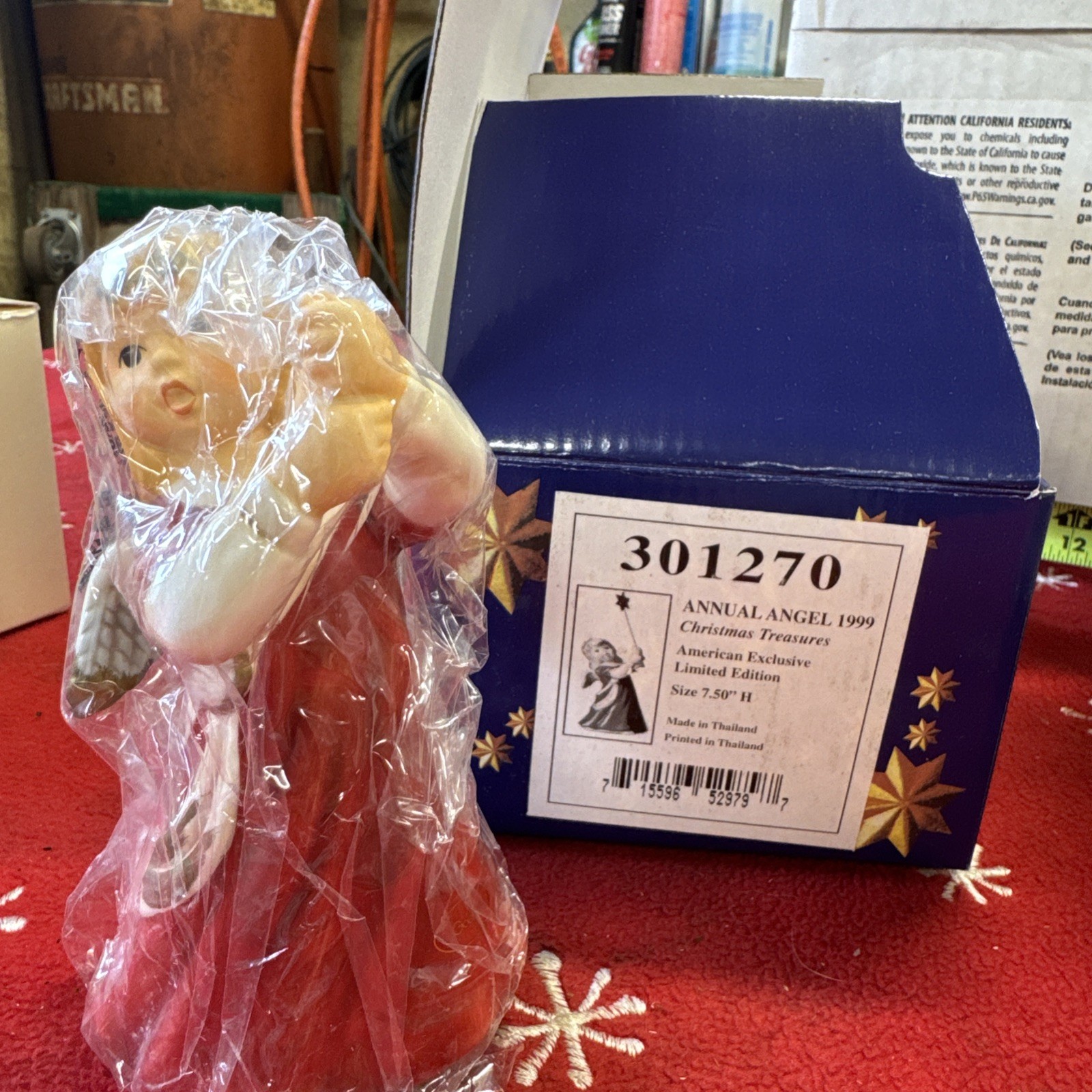 Hummel Goebel Figurine Christmas Treasures Annual Angel 1999 (WITH STAR Staff)