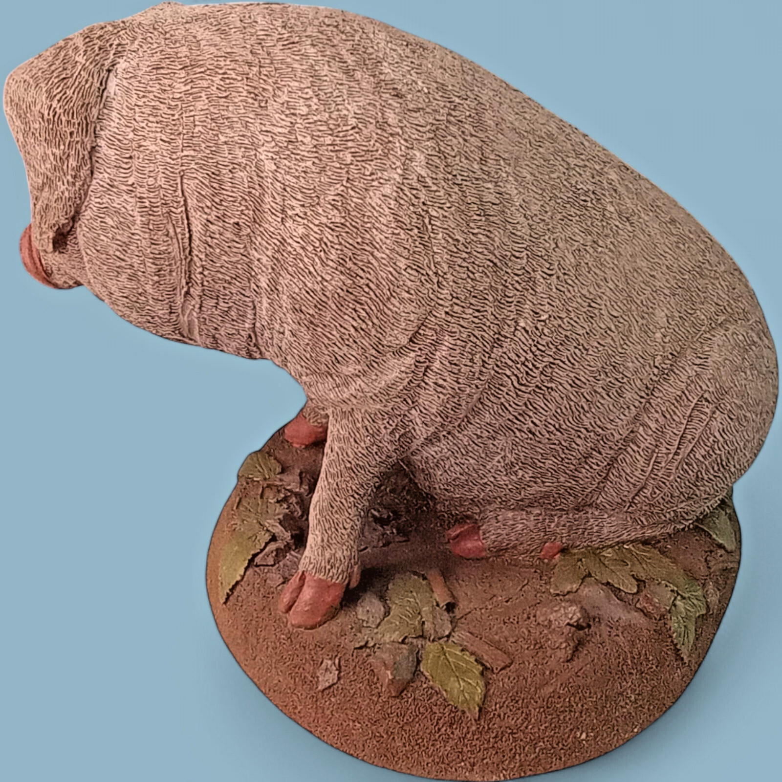 Vintage Tim Wolfe “Otis” 1st Place Blue Ribbon 9051 Resin Pig Figurine 5”