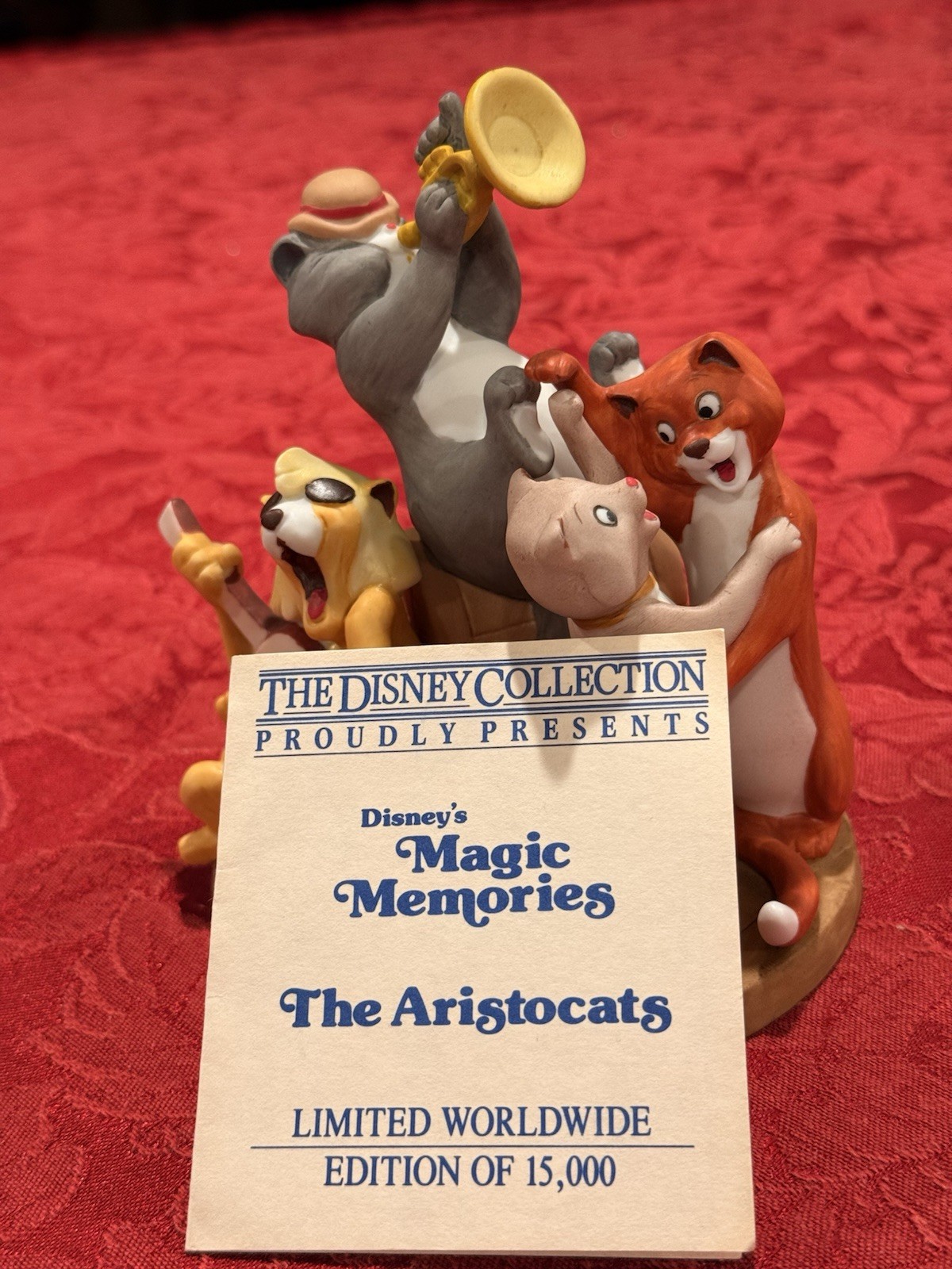 Collectible Disney’s Magic Memories The Aristocats Limited Edition Signed Ex Con