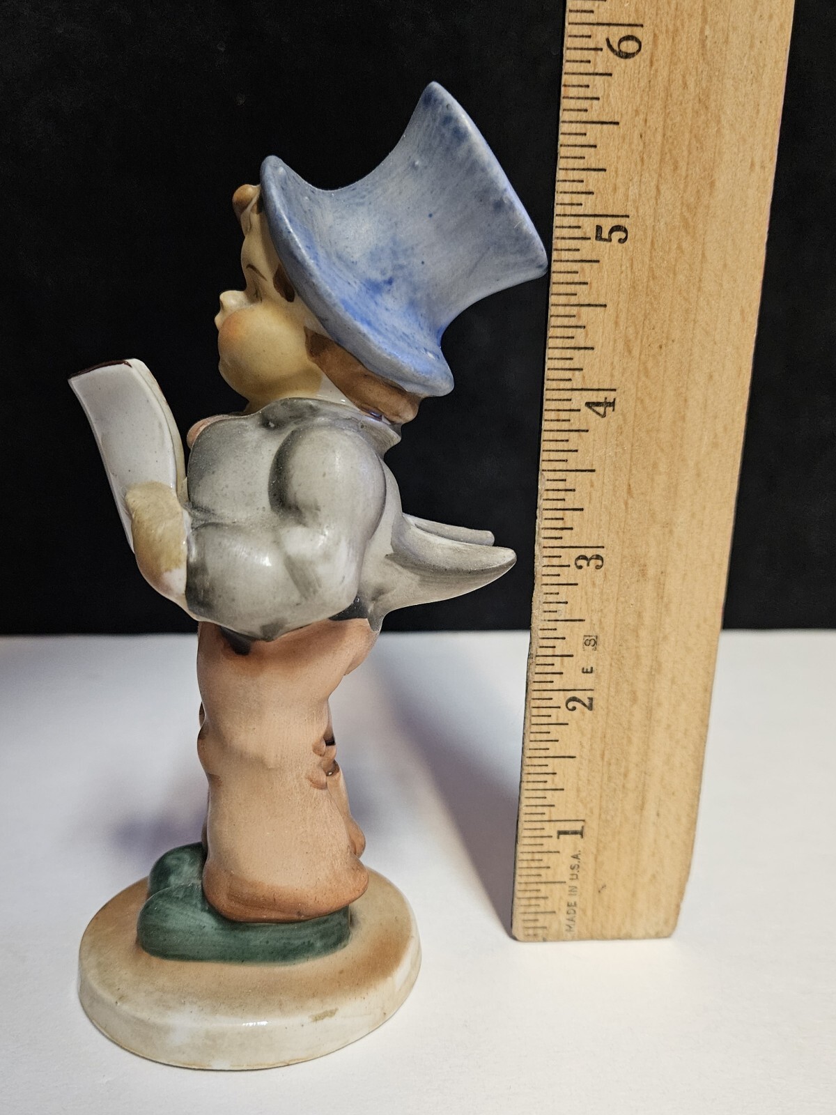 Hummel Style Figure SINGING MAN IN HAT & TAILS Caroler 5.75″ Occupied Japan