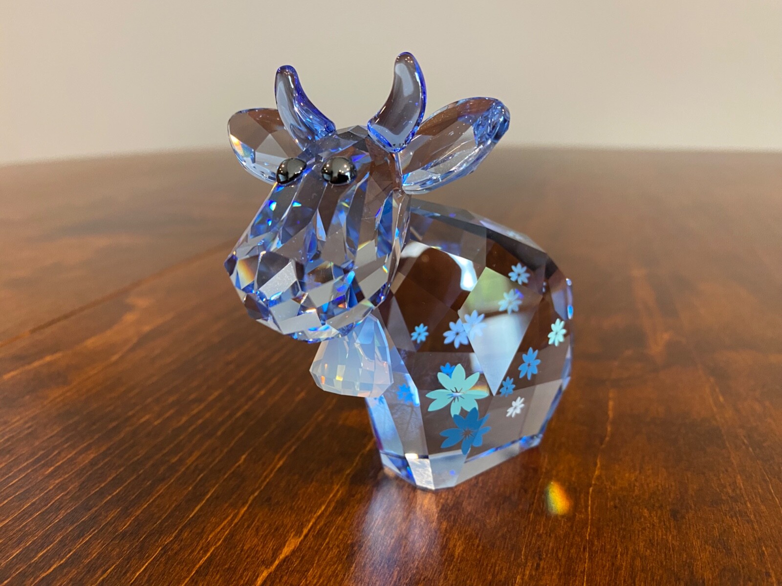 Swarovski Crystal Figurine – Lovlots Belle Mo, Cow (#1041285)