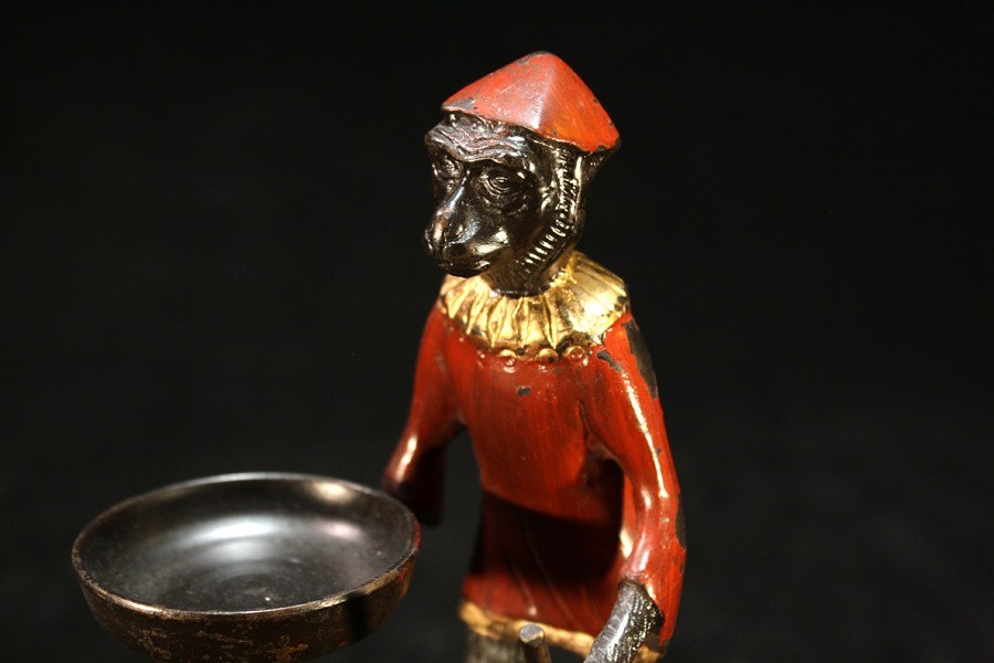 O7498 Vintage Maitland-Smith Monkey Holding Tray. Singerie. Statue Philippines