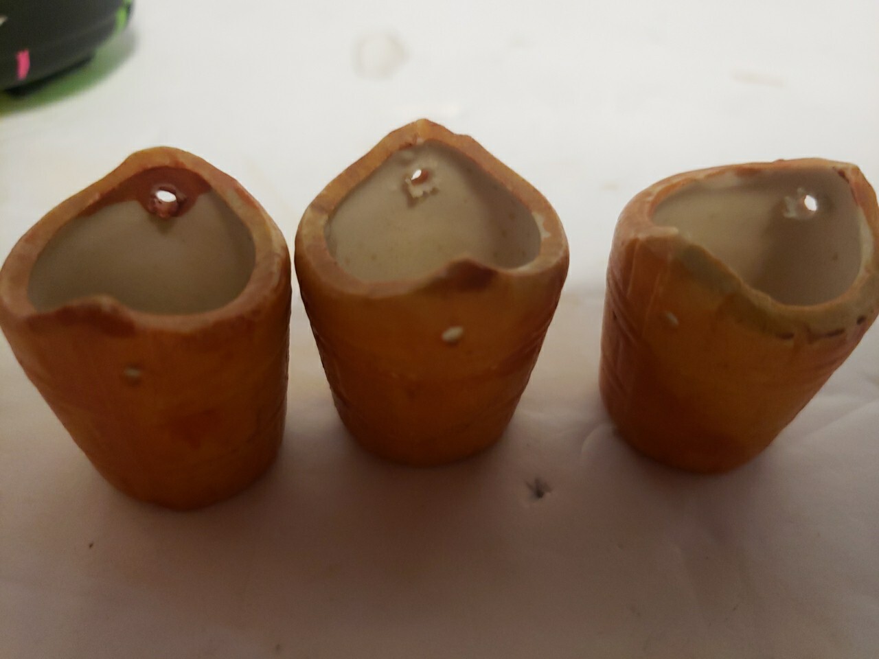 Vtg JAPAN TINY 1″ CERAMIC WATERING PAIL BUCKET YOKE Lot Of 3 Dollhouse Miniature