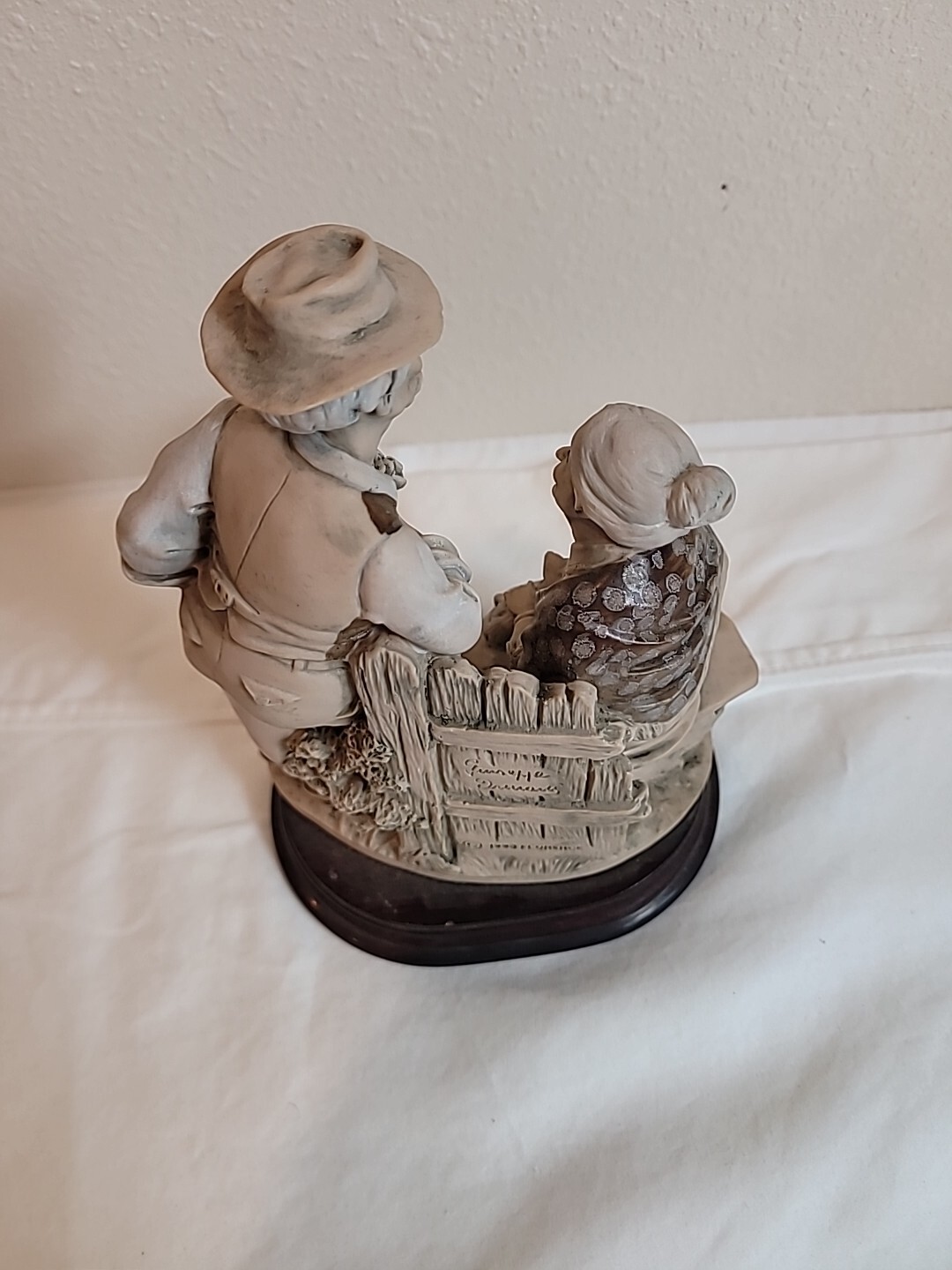 Giuseppe Armani Old Couple Talking Sculpture 252T