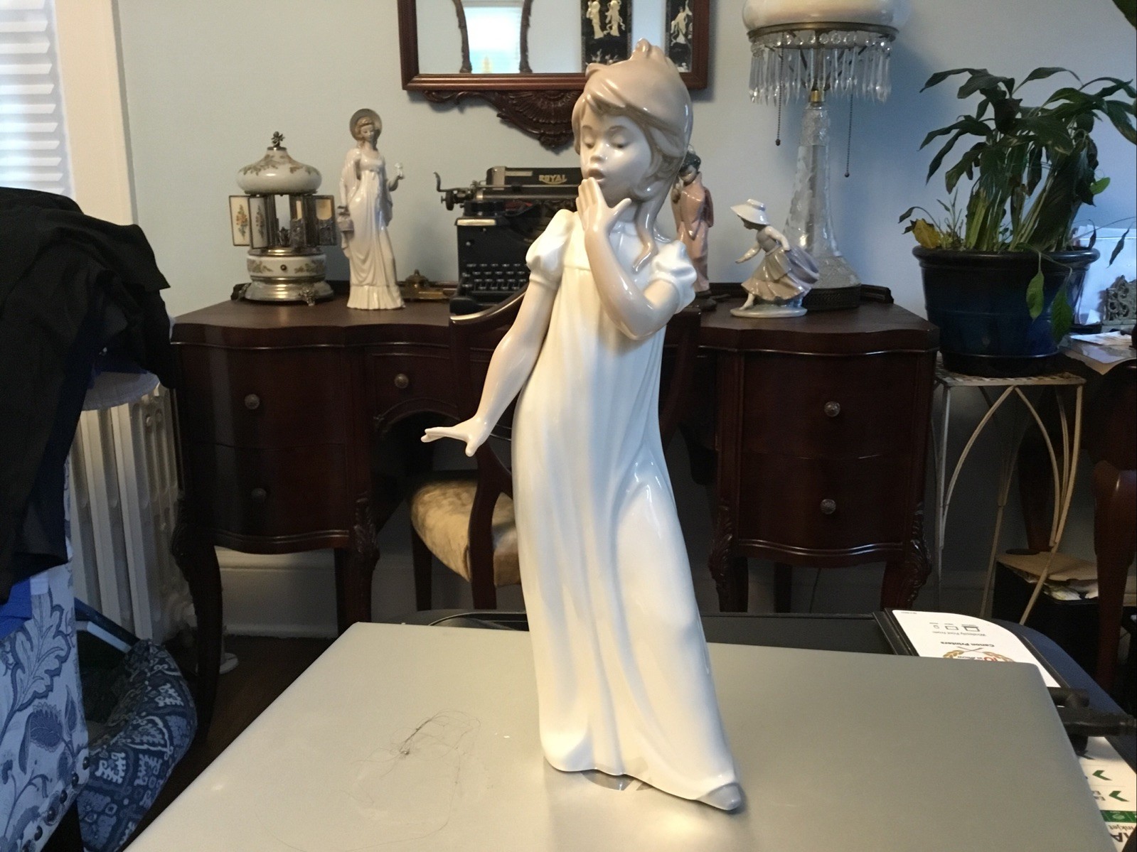 Nao by Lladro Girl Yawning Figurine Kids in Sleepwear Covering Mouth