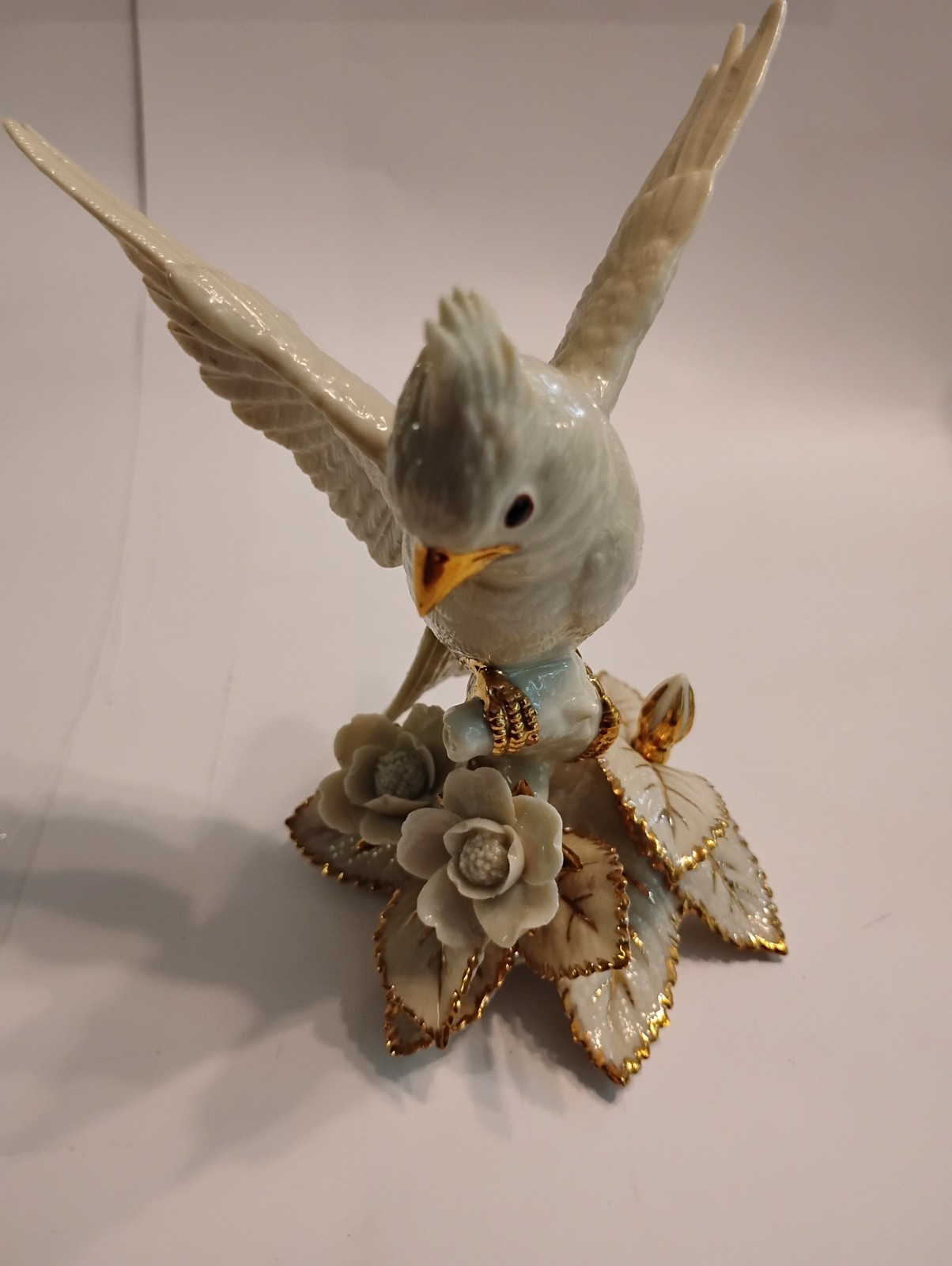 Lenox Ivory Garden Birds Classic Cardinal Figurine Gold Trim