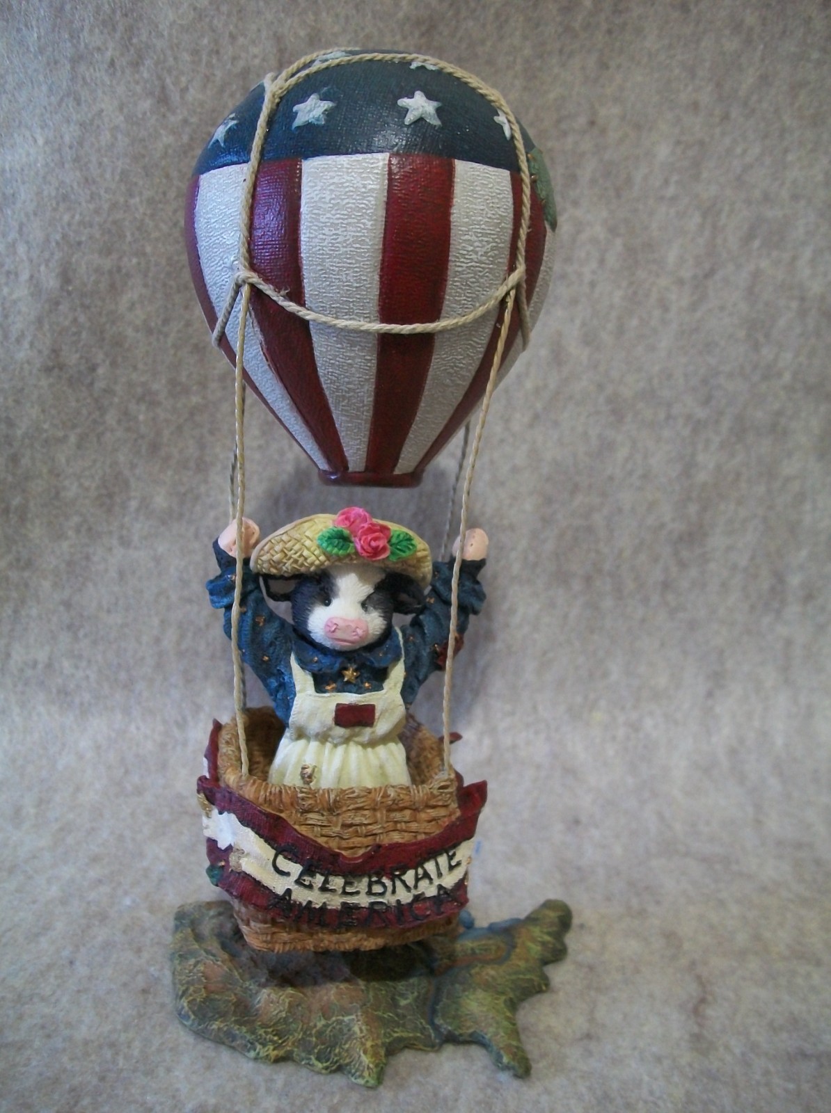 We Celebrate America – Air Balloon – Mary Moo Moo Cow Figurine
