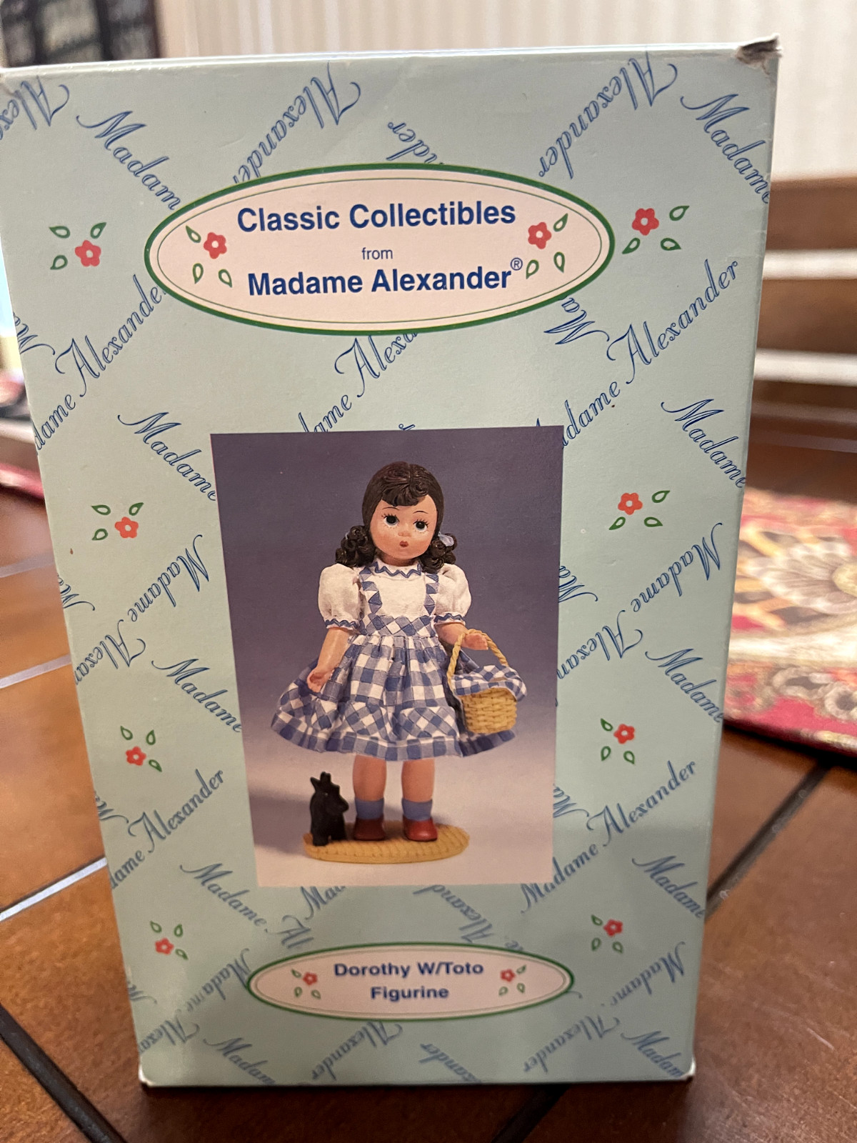 Classic Collectibles Madame Alexander Dorothy with Toto Figurine 1999 – COA