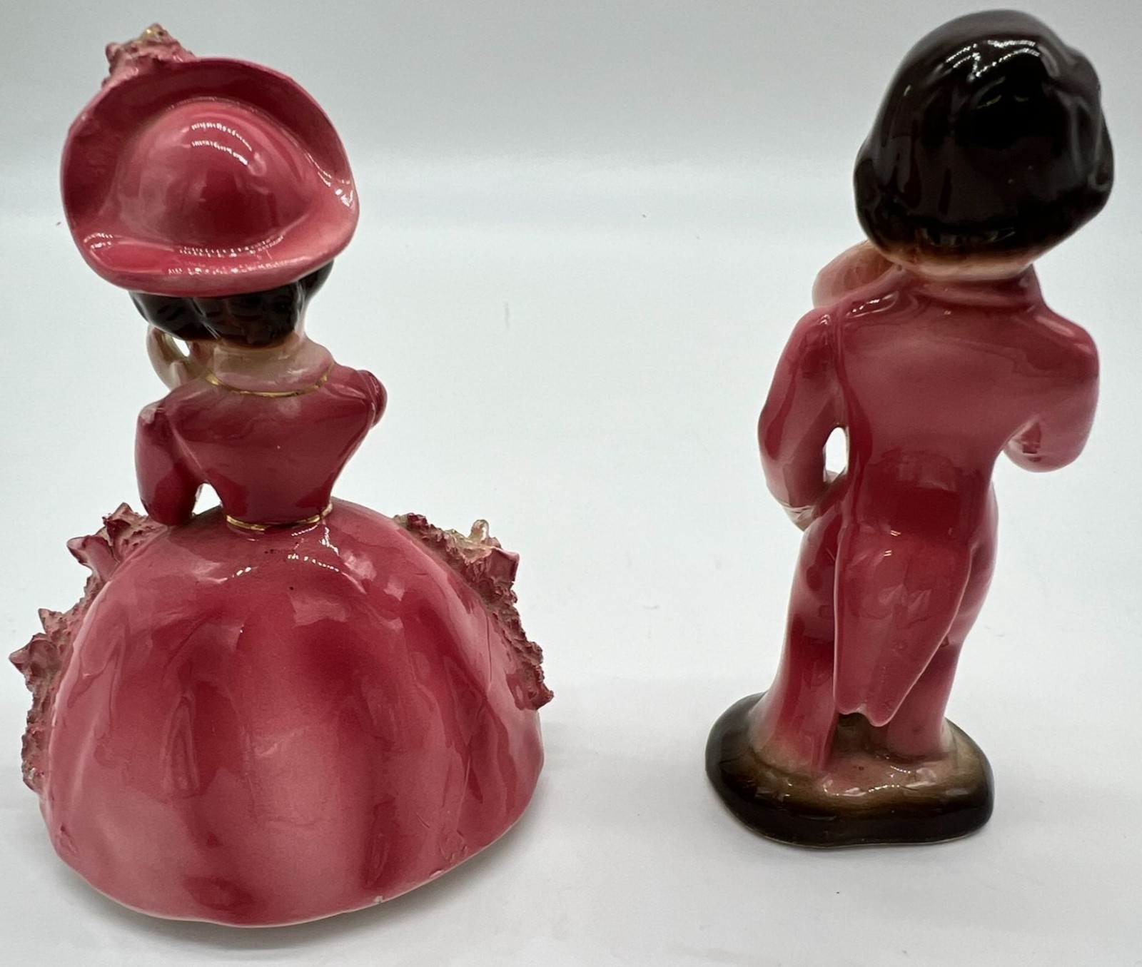 Lot Of 2 Vintage Mid-Century Ceramic Decorative Figurines Romantic Couple Pair