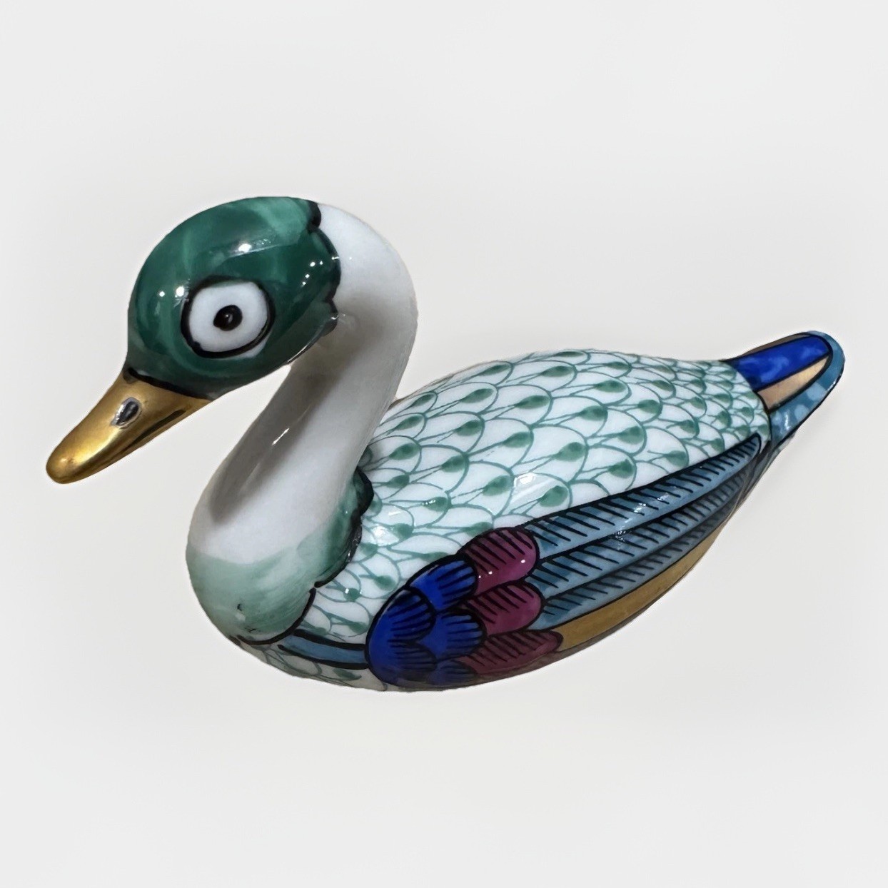 Italian Handmade Duck Manifattura Artistica Le Porcellane Fishnet Figurine Italy