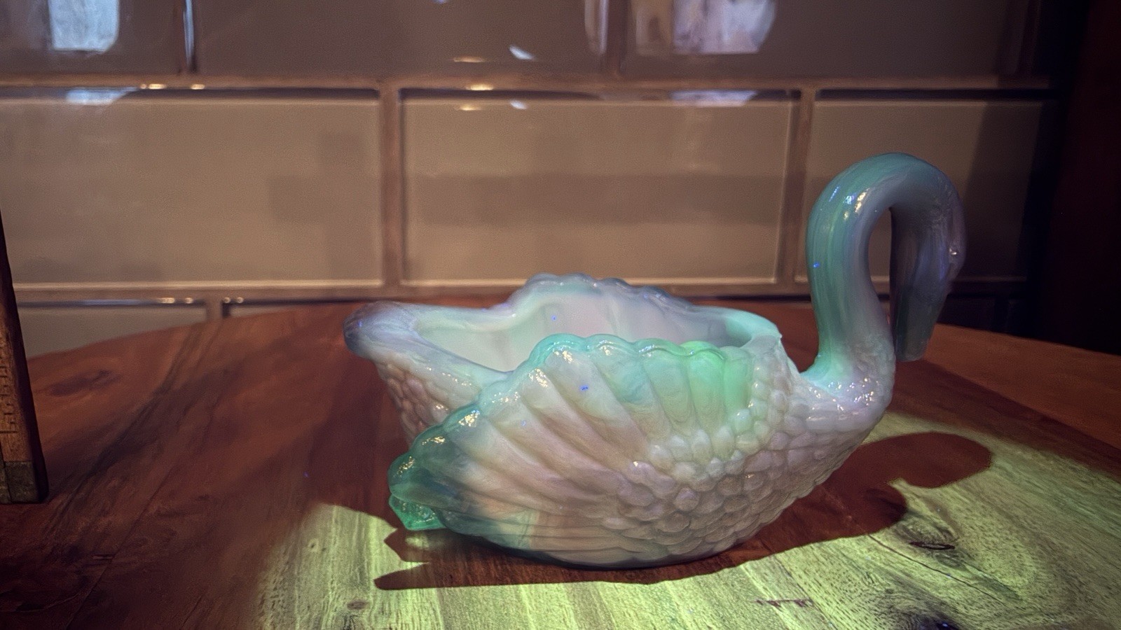 Vintage Boyd Glass Swan Open Salt Trinket Dish – Purple Blue Slag UV Reactive