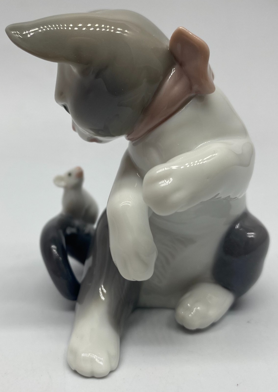 Lladró 5236 Cat and Mouse Porcelain Figurine Juan Huerta Retired Box