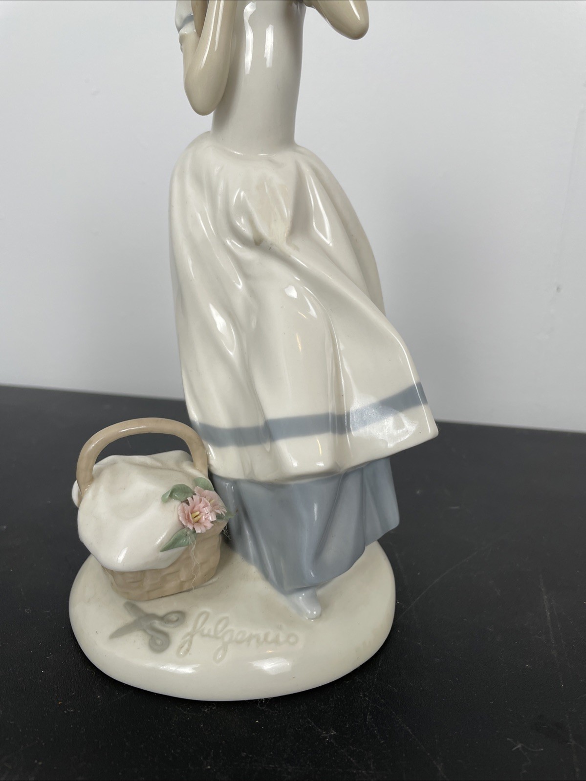 Franklin Mint CECILIA THE CARNATION MAIDEN Lladro Artist Fulgencio Garcia Spain