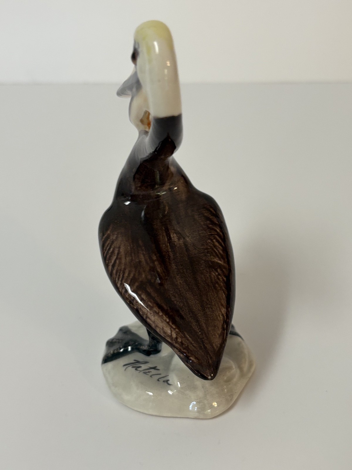 Signed Porcelain Pelican Figurine – 1990s Coastal Bird Collectible 5″ Tall