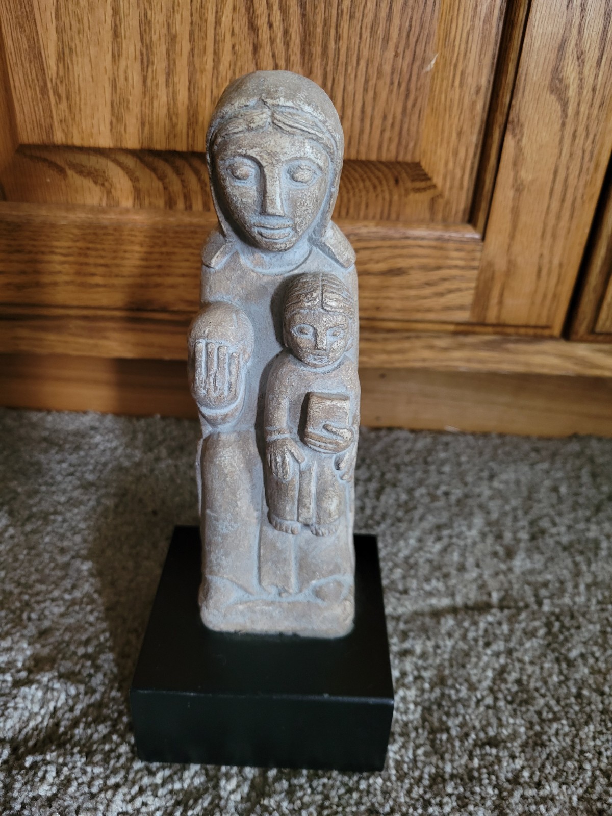 Stone Family People Figurine Sculpture Austin Prod Inc. 1972