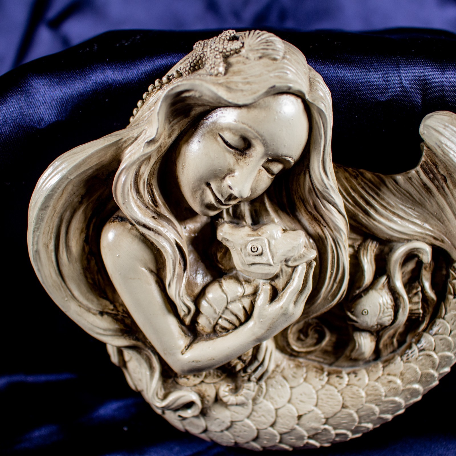 Vintage Oceana Mermaid Seahorse Fish Stone Cast Wall Plaque 5.5″L x 5″W