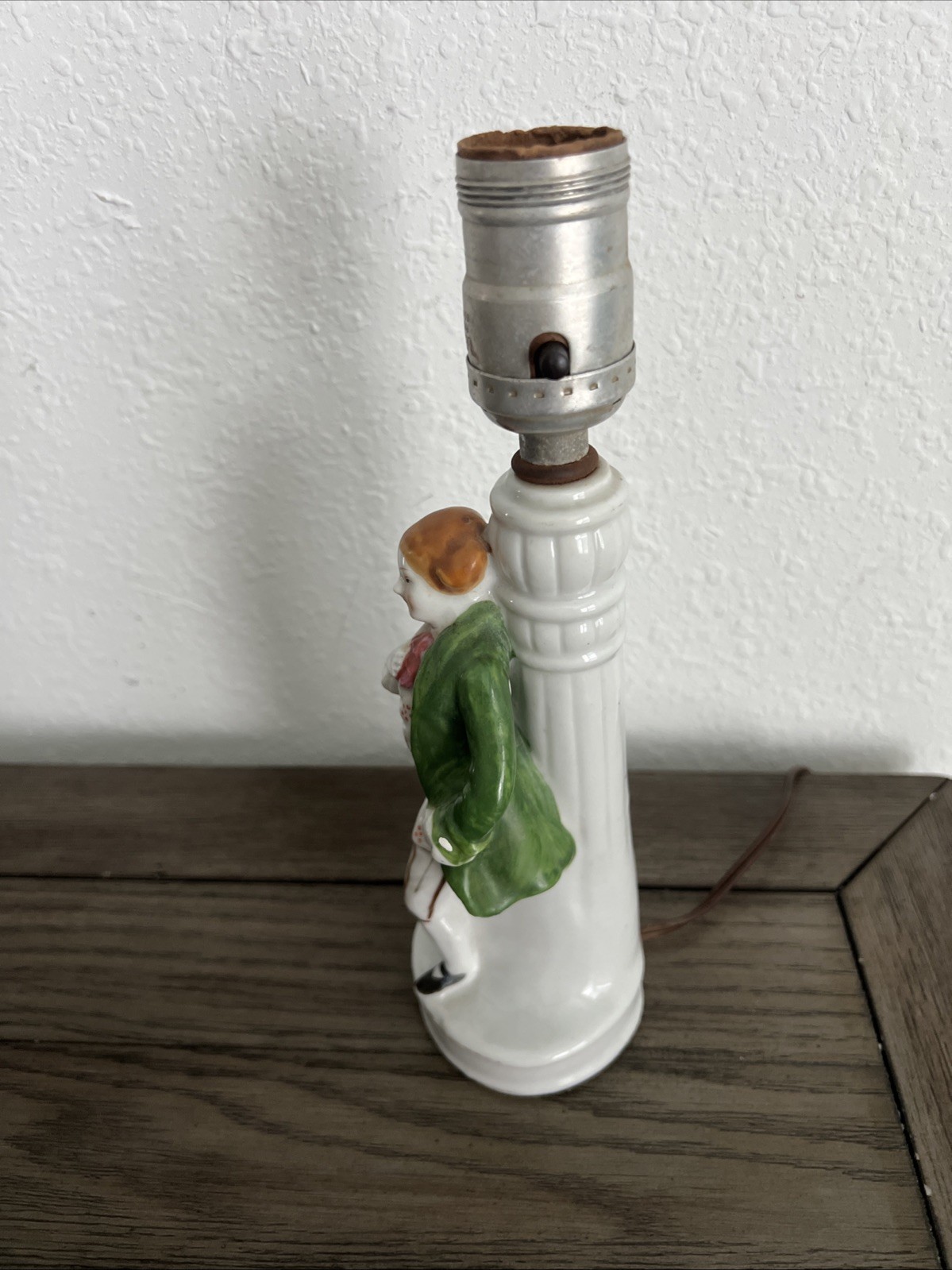 Vintage Hand Painted Japan Figural Porcelain Lamp Gentleman Leviton Socket 10”