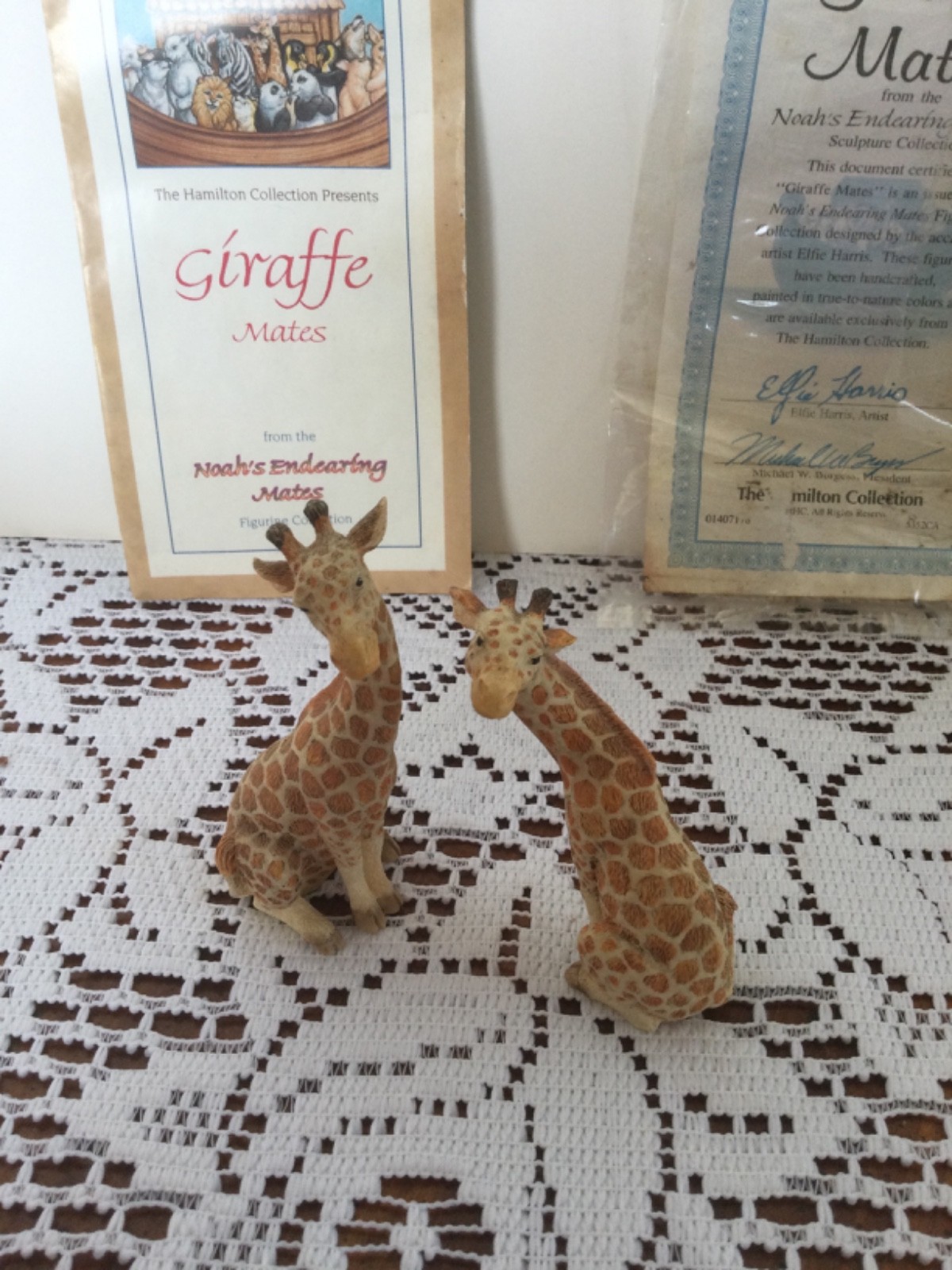 2 Vintage Noah’s Endearing Giraffe Mates Figurines Hamilton Collection & Certifi