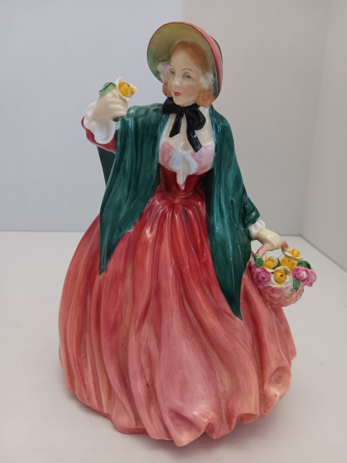 Royal Doulton HN 1949 Lady Charmian 1940-1975 Leslie Harradine Design Vtg *4R