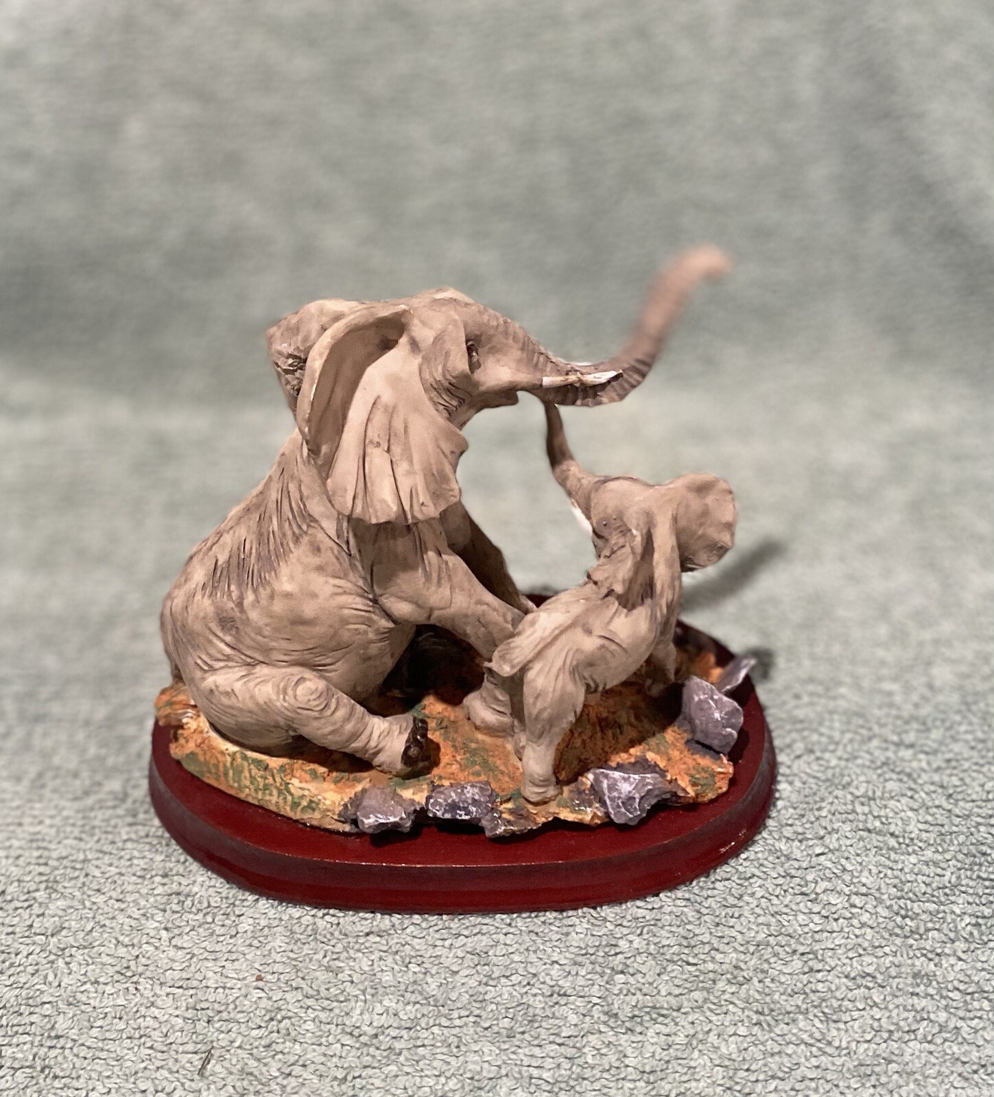 Pre Owned Vintage LEONARDO COLLECTION Tuskers Elephants Figurine On Wooden Base