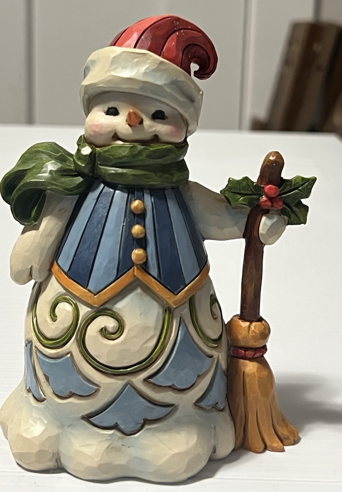 Jim Shore 6006653 Cute, Cozy And Ready For Christmas Pint Sized Snowman/Broom VG