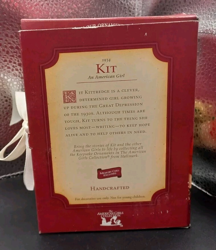 New American Girl Hallmark Kit Kittredge Hound Dog Figurine In Box