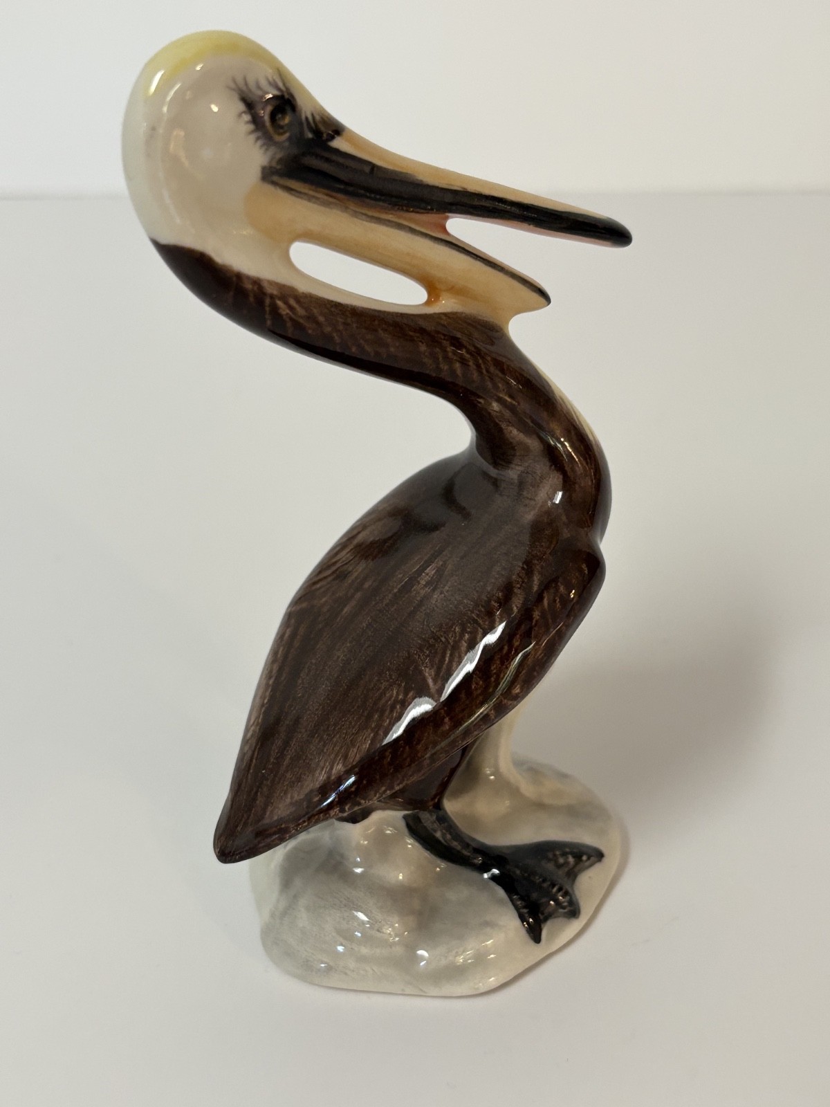 Signed Porcelain Pelican Figurine – 1990s Coastal Bird Collectible 5″ Tall