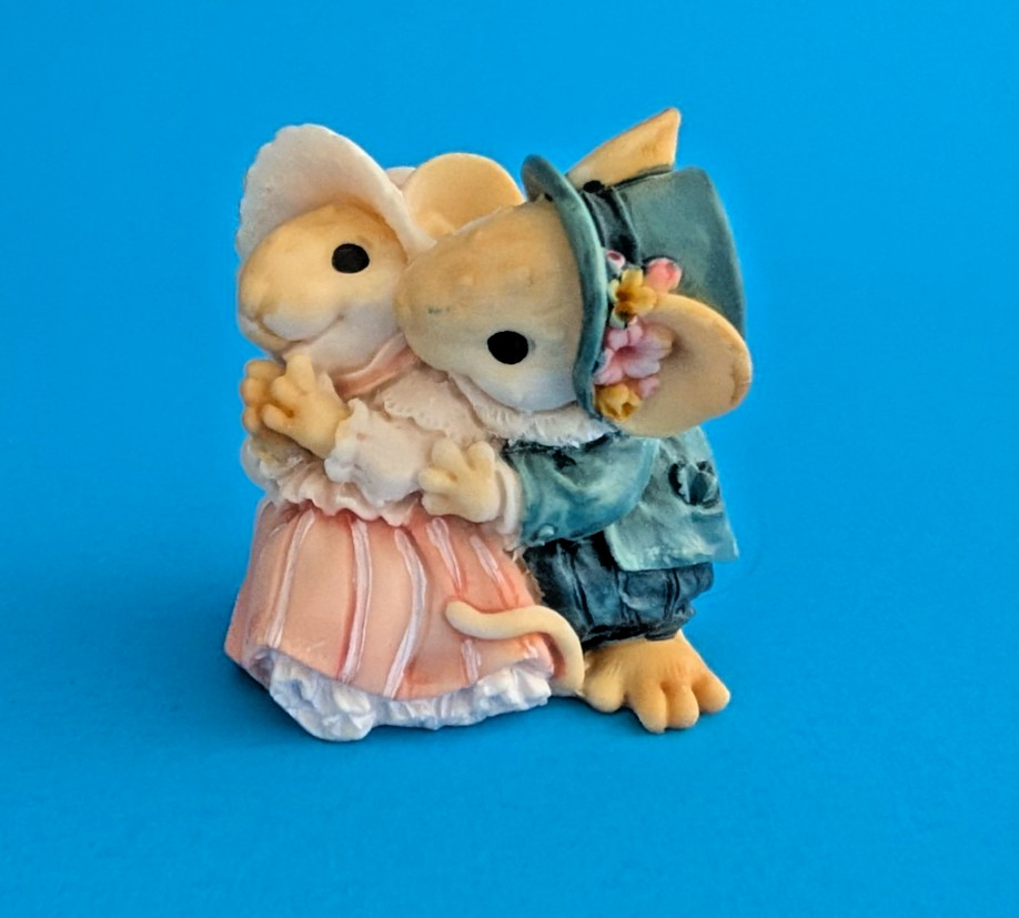 Vtg Ganz LITTLE CHEESERS Mouse Figurine “Grandma & Grandpa” #05512 WEDDING COLL