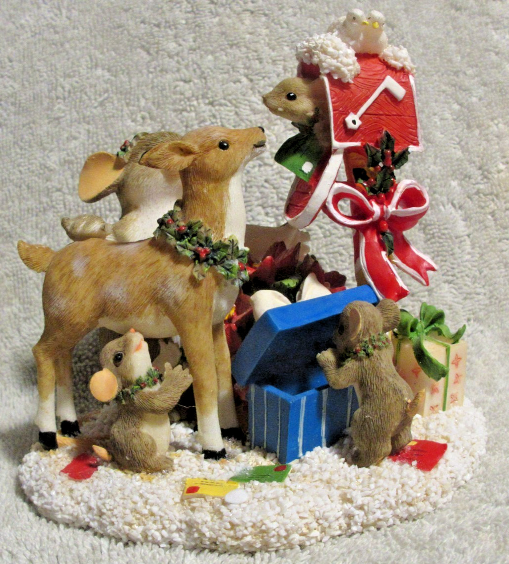 Charming Tales Sending You Good Tidings & Friendship NIB Free Shipping