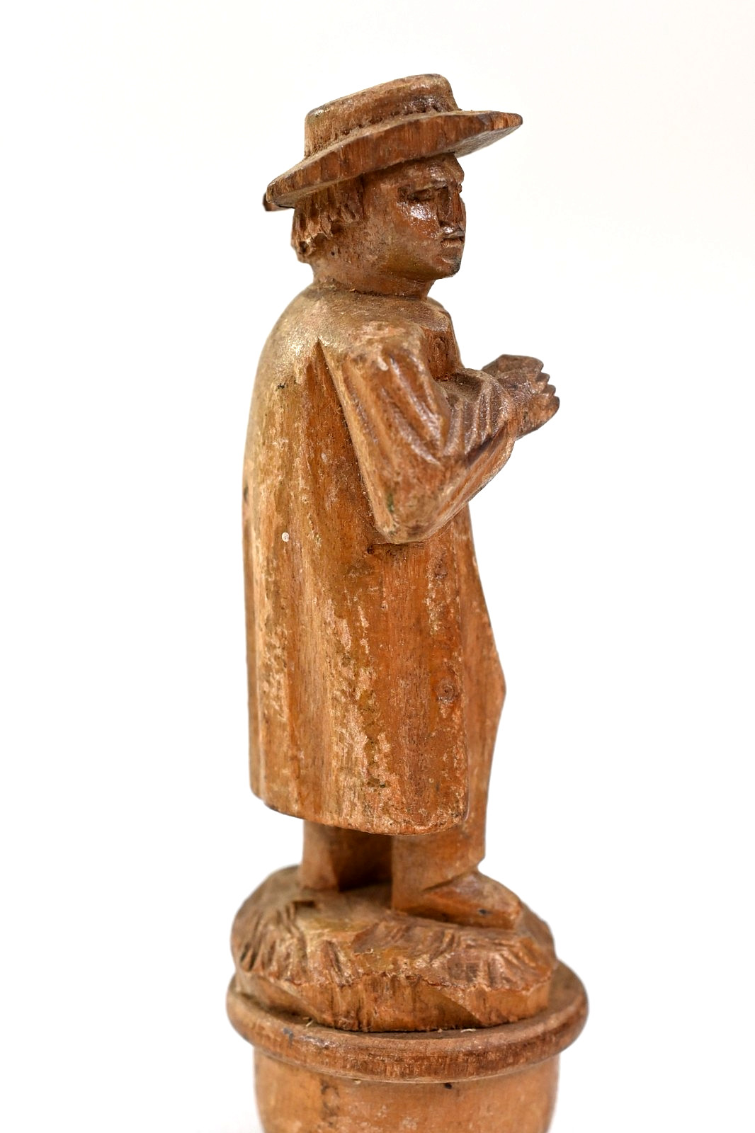 Vintage Hand Carved Wood Folk Art Figure Man in Hat Miniature Carving 3.25″