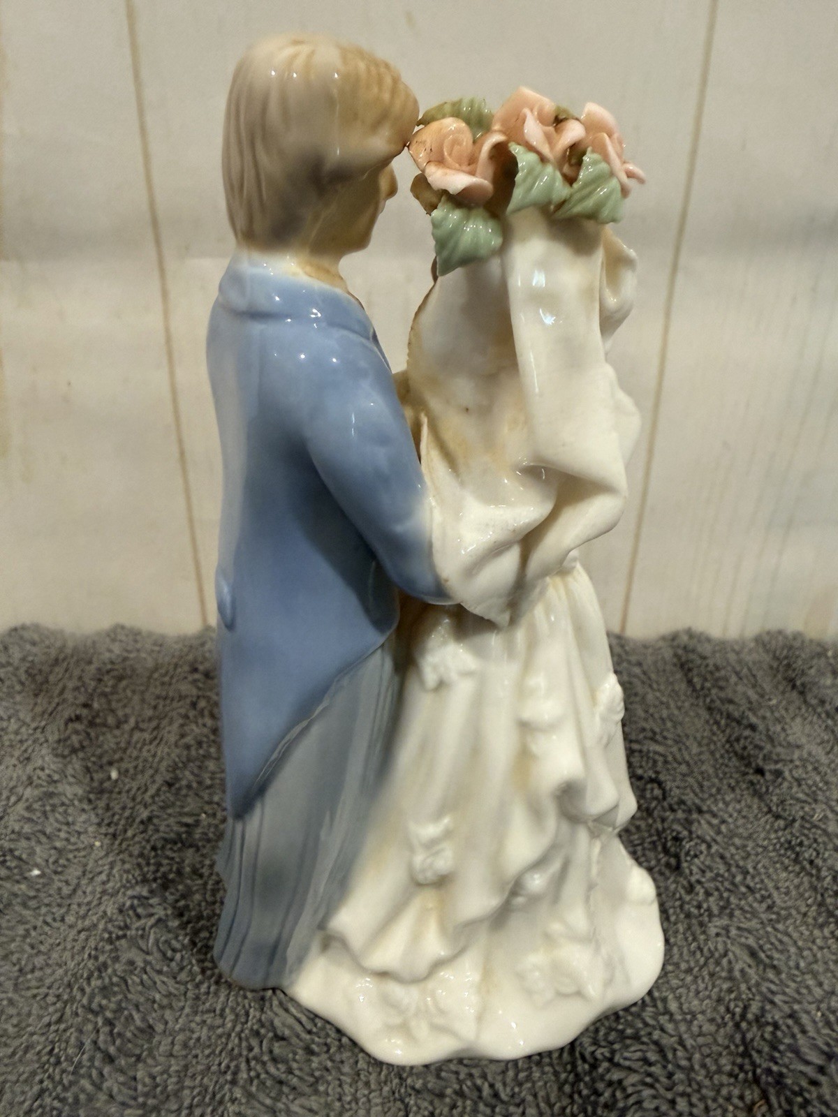 2001 Porcelain Southern Bride & Groom Statute Figurine Bride Bouquet Cake Topper