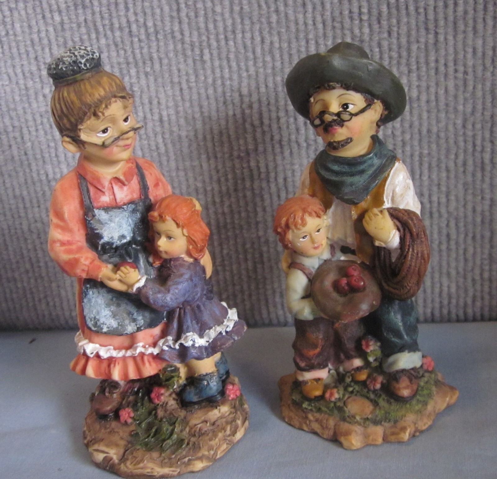 Grandma w/Granddaughter – Grandpa w/Grandson Figurines – 5 1/2″ – Resin Based